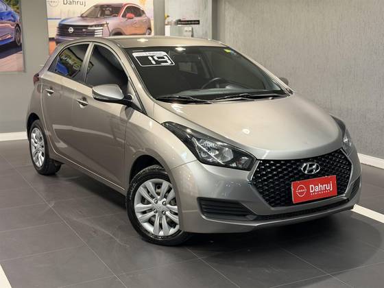 HYUNDAI HB20 1.6 COMFORT PLUS 16V FLEX 4P AUTOMÁTICO HYUNDAI HB20 1.6 COMFORT PLUS 16V FLEX 4P AUTOMÁTICO